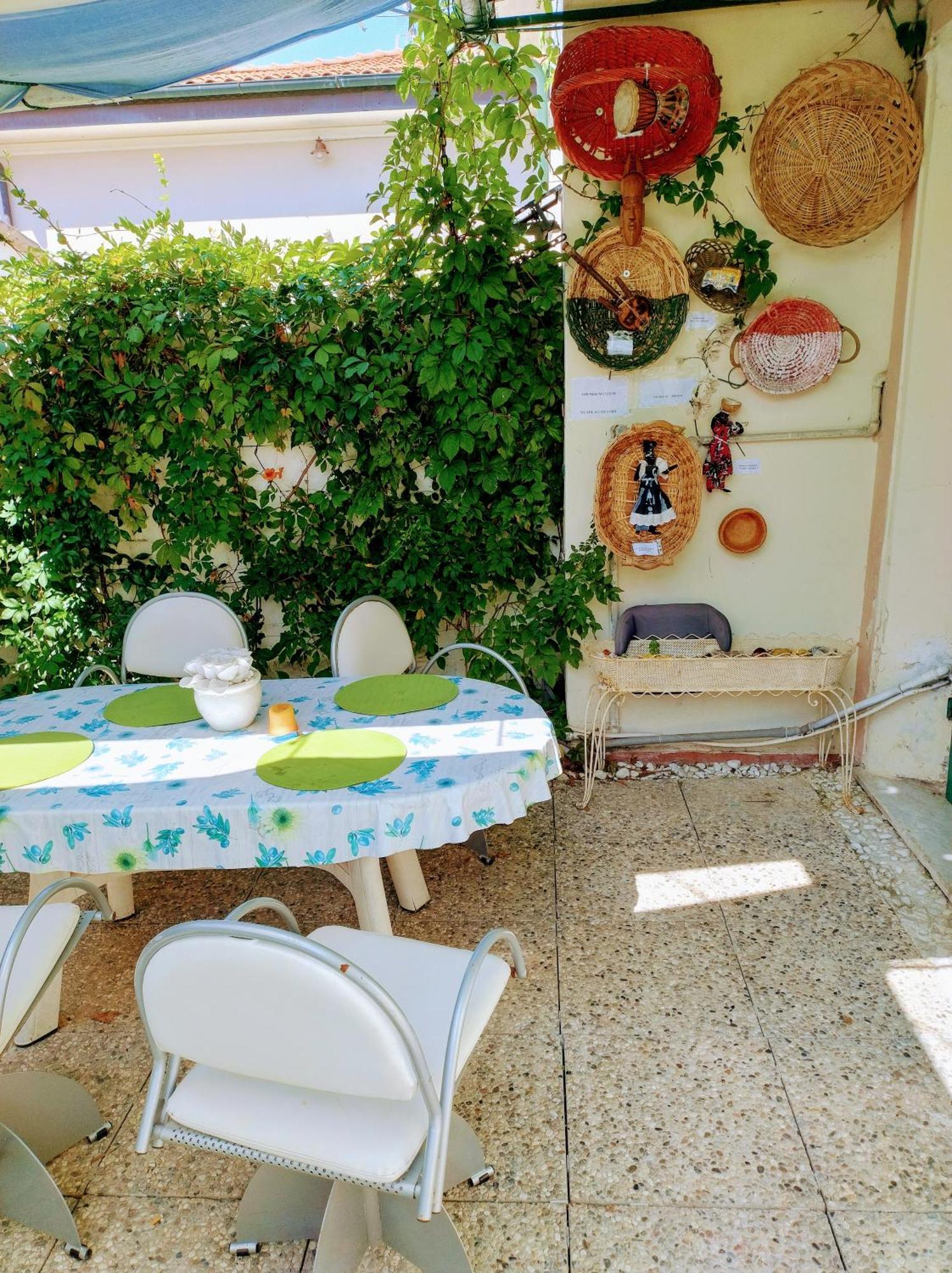 Chez L'Homme Tranquille Apartment Arena Metato Exterior photo